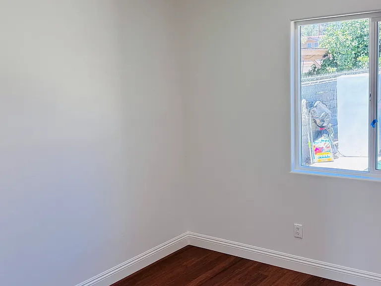 15051 La Mesa St — Photo 9