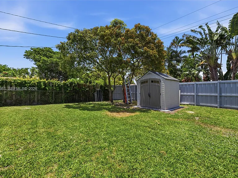 4225 Monroe St — Photo 14