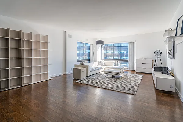 Rented by R New York | media 15