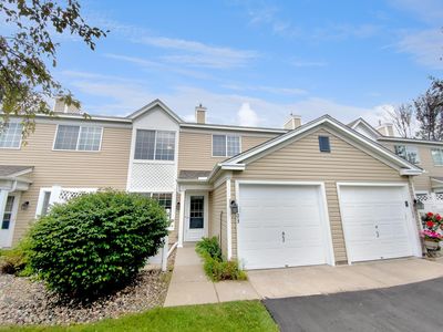 1937 Southcross Dr W APT 1103, Burnsville, MN, 55306