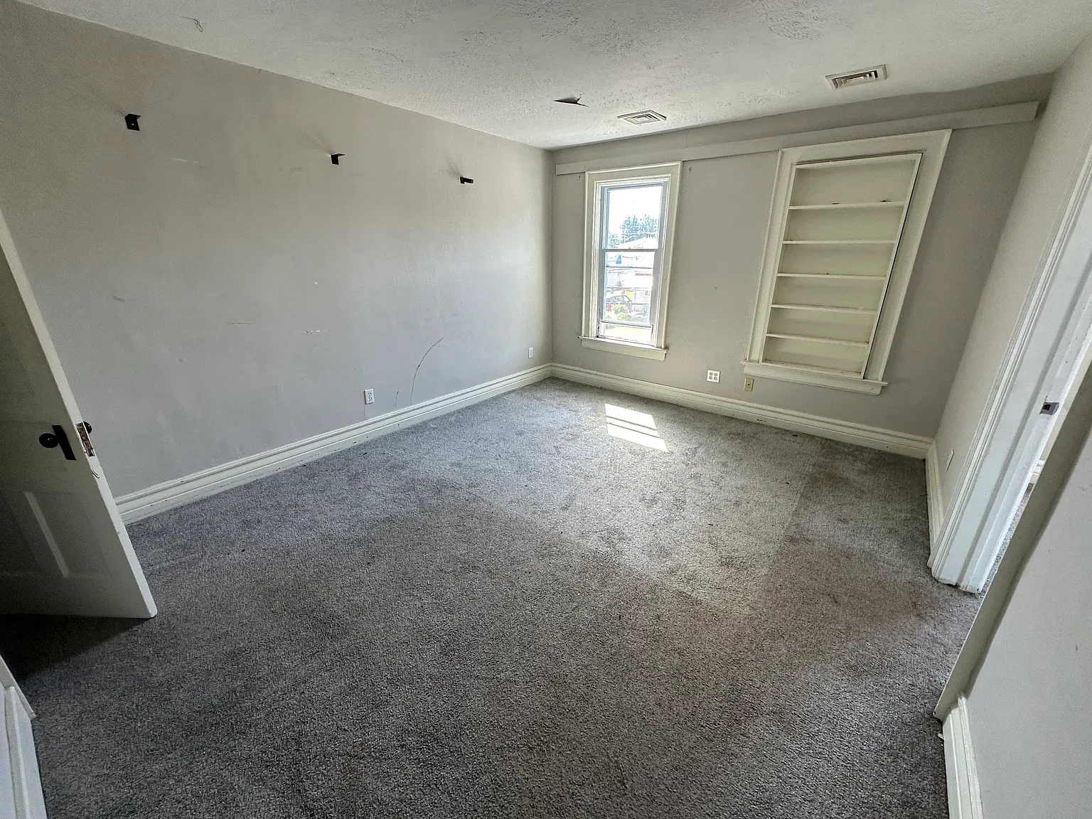2 bed, 1050 sqft, $1,150 — Photo 4