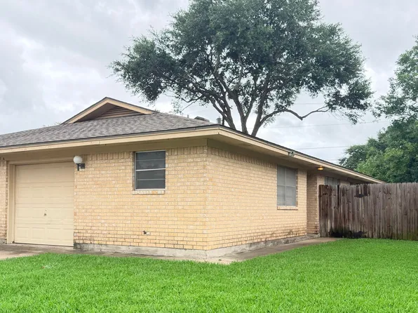 109A Tampico Ct, Victoria, TX 77904