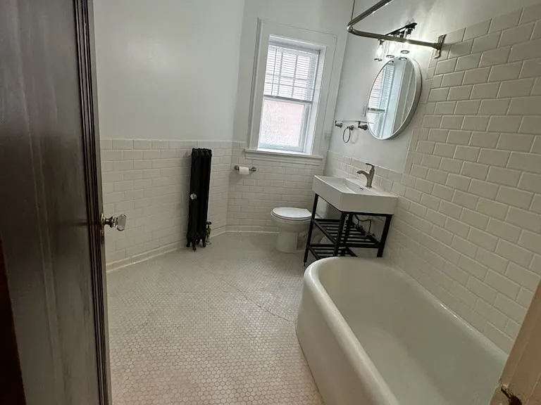 Devonshire Apartments — Photo 11