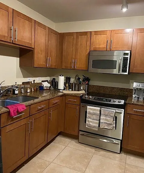 8395 SW 73rd Ave #505 — Photo 10