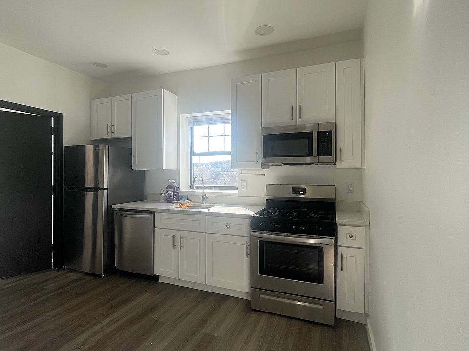 1st image of 143 Buena Vista Ave APT 2