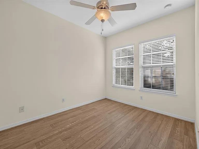 7516 Bentonshire Ave — Photo 12