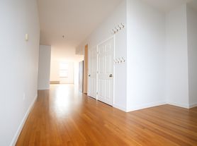 15 Lawton St