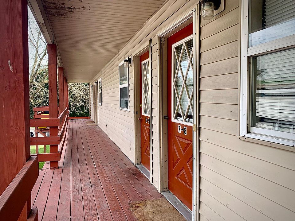 1st image of 1 Six Oark St #153-6