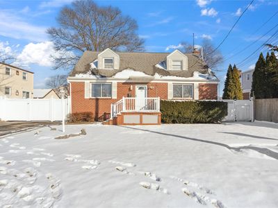 108 9th Avenue, West Babylon, NY, 11704