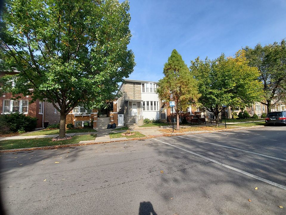 1st image of 5426 W Wrightwood Ave #2