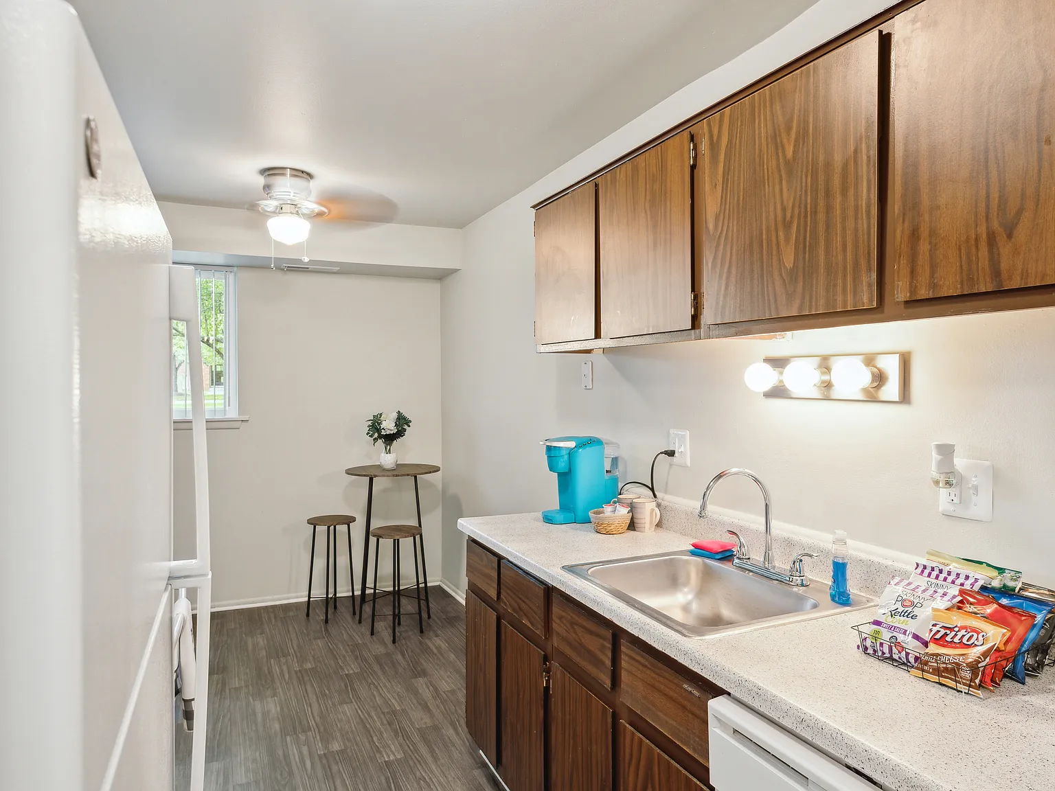 Park Hill Apartments — Photo 3