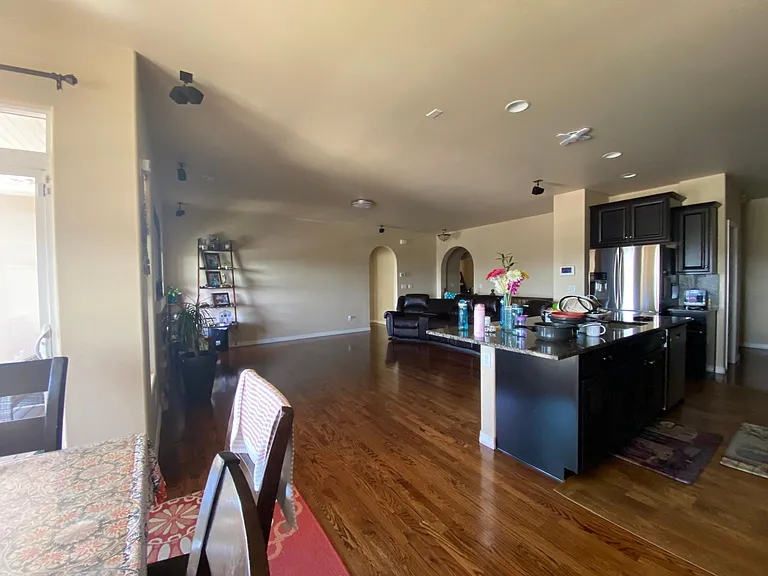 5233 Castlewood Canyon Ct — Photo 2