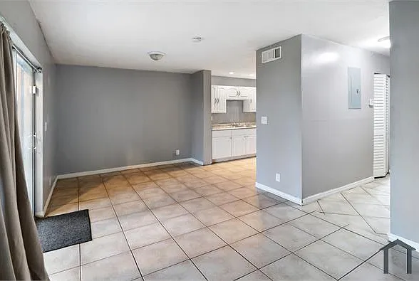 6539 Boulevard Of Champions — Photo 4