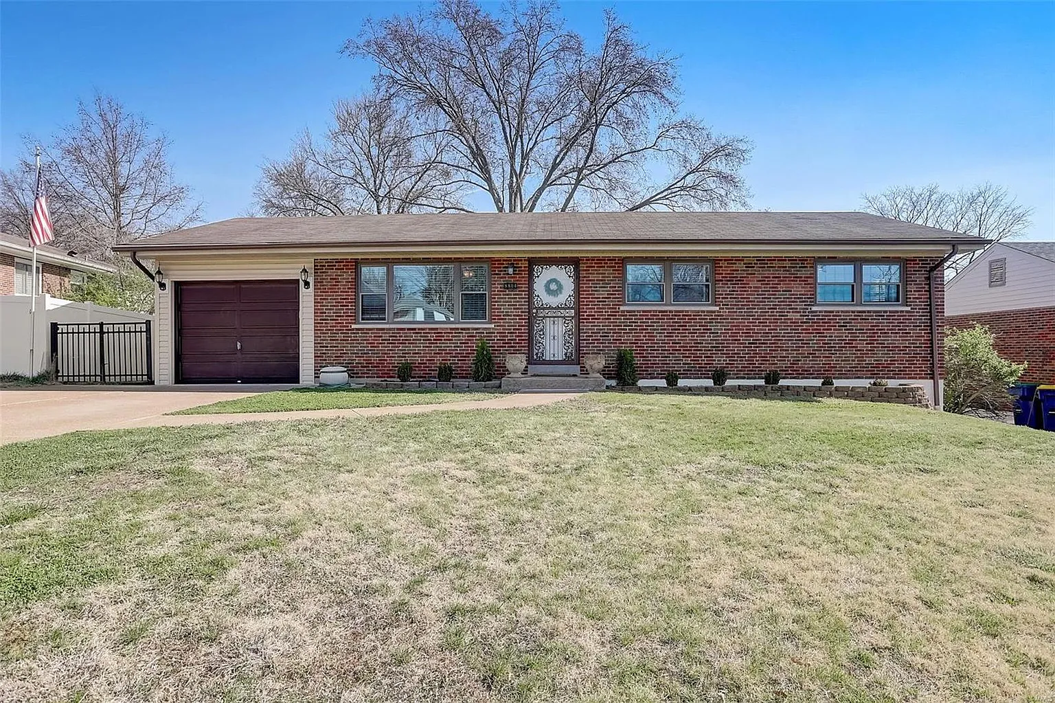 8804 Teaberry Ln photo 1