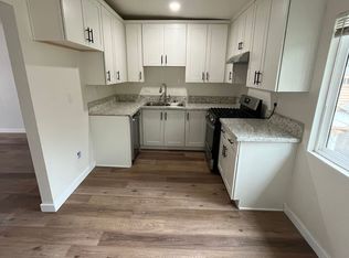 425-431 N Holliston Ave #14, Pasadena, CA 91106