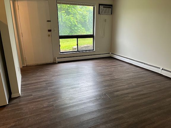 3rd image of 5630 Macey Ave