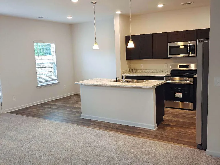 72 Professional Pl — Photo 4