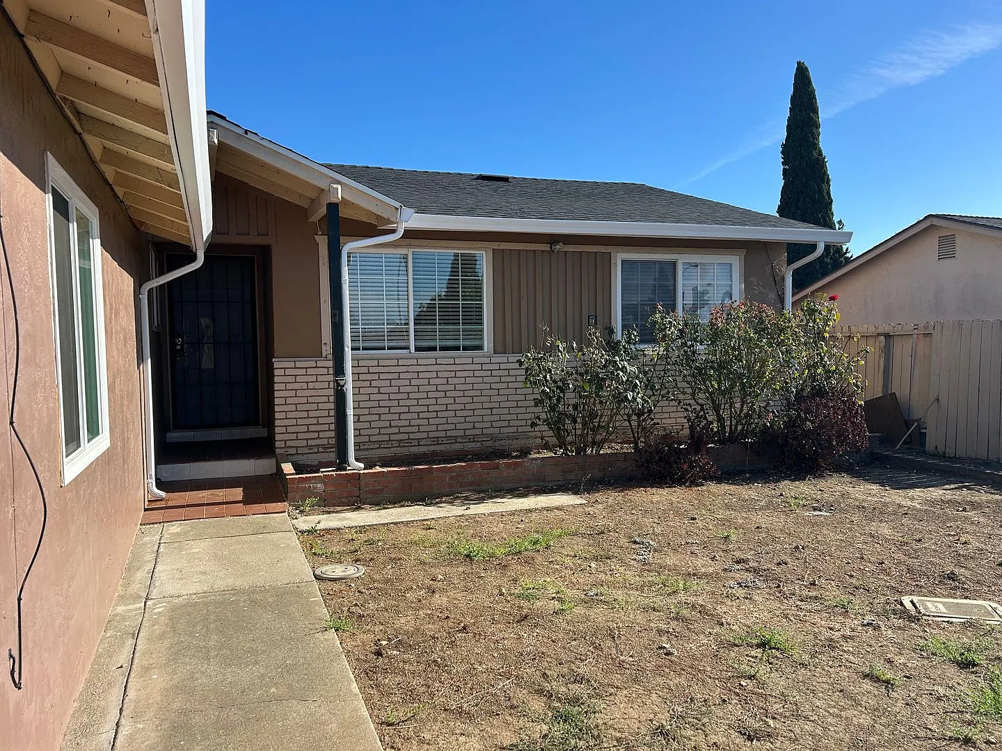 Wonderful 4-Bedroom, 2-Bath Home — Photo 1