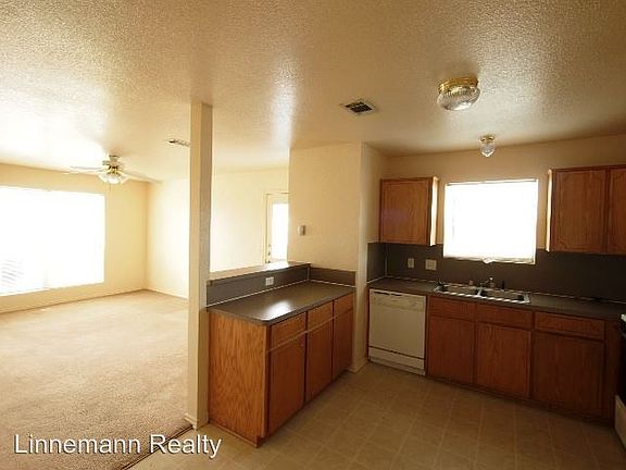 4th image of 4300 Sylvia Dr APT A
