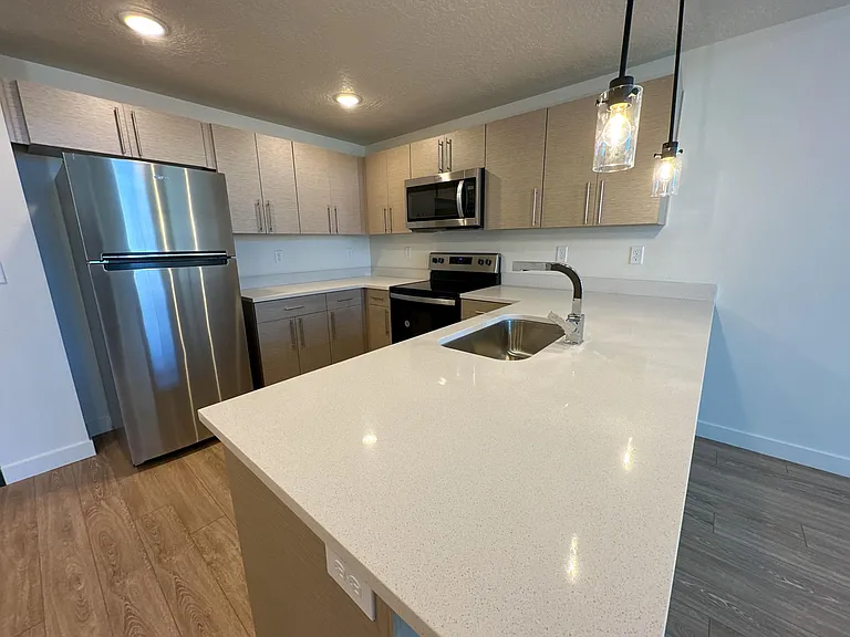 Canyon Vista — Photo 6