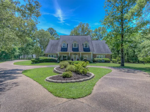 10685 Saint Charles Pl, Keithville, LA 71047