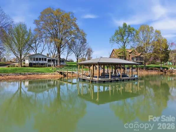 3832 Swanson Rd, Sherrills Ford, NC 28673