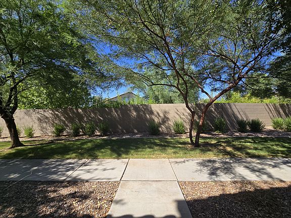 3rd image of 3672 E Honeysuckle Dr