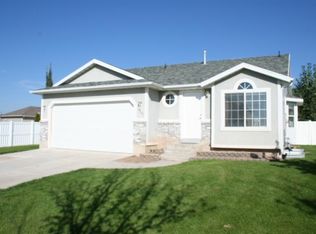 2344 N 2500 W, Clinton, UT 84015
