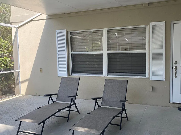 2848 SW Lakemont Pl — Photo 2