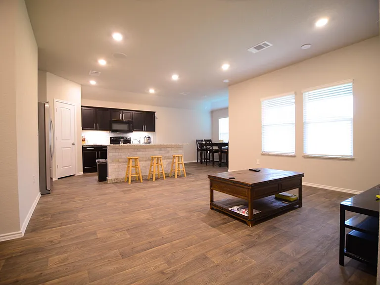 15009 Upland Willow Rd — Photo 3
