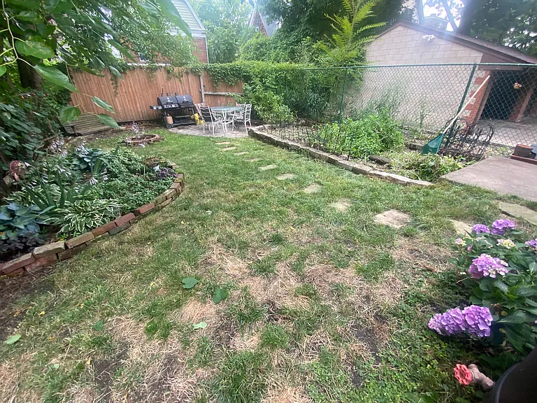 3221 Parkview Ave #1 — Photo 7