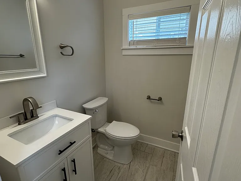 2615 Stromberg St — Photo 3