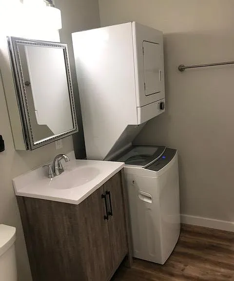 8000 Greenwood St #5 — Photo 8