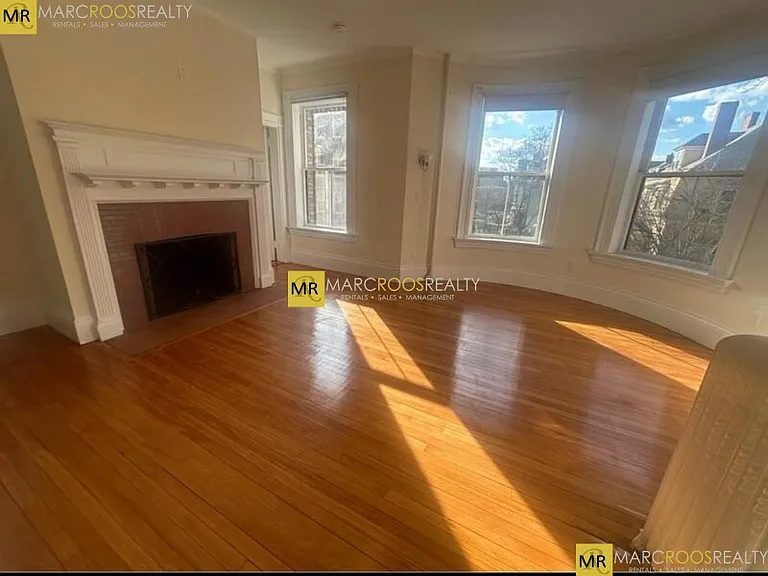 381 Harvard St #206A — Photo 1