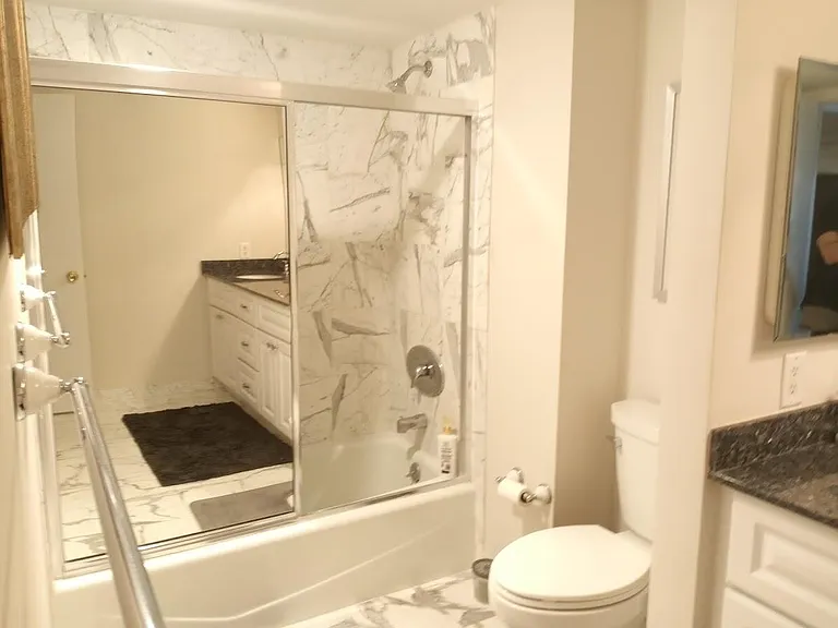 233 NE Edgewater Dr #203 — Photo 16