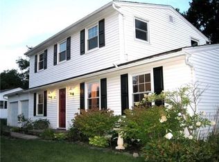 5 Whippletree Rd, Fairport, NY 14450