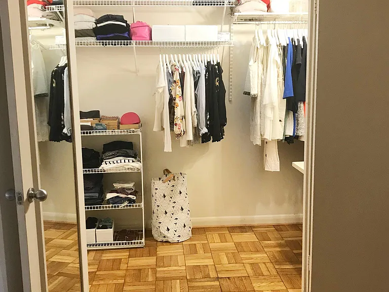 Walk-in closet