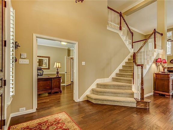 2nd image of 8309 Strecker Ln