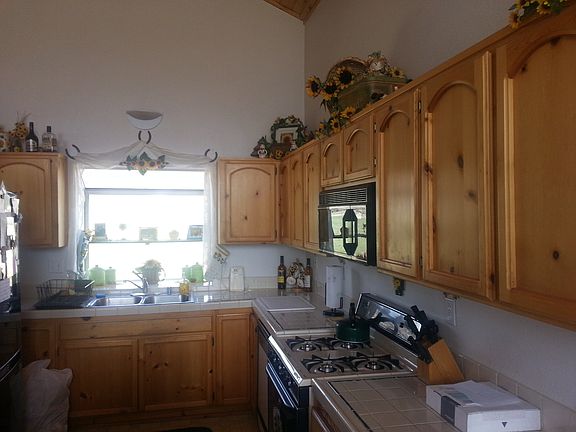 pine cabinets in kitchen 