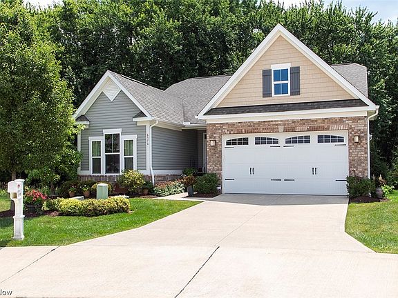 2nd image of 6576 Wisteria Ln