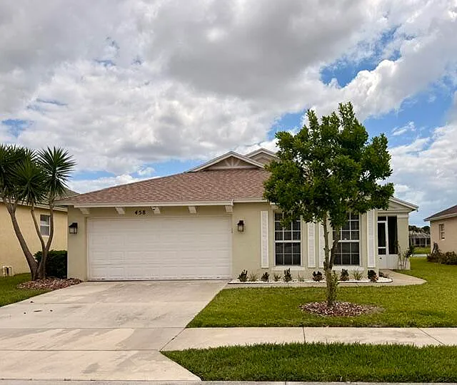 458 SW Talquin Ln — Photo 1