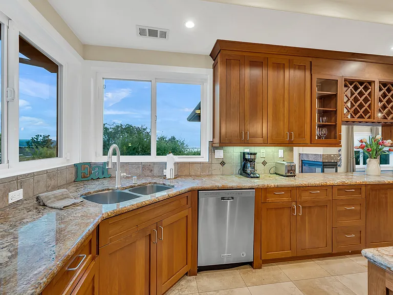 535 Santa Fe Ave — Photo 27