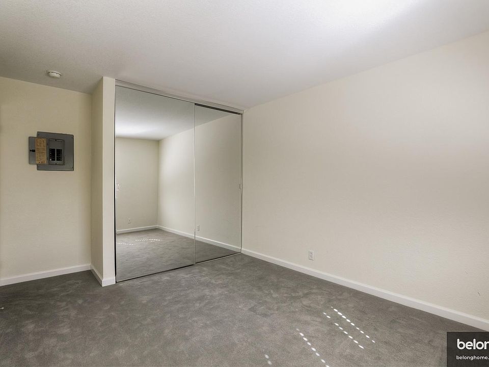 1st image of 2652 Somerset Park Cir