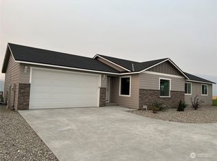 208 Emma Dr, Wenatchee, WA 98801
