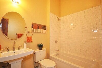 2nd image of 1206 Peralta St