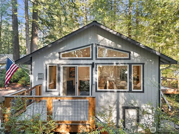 664 E Portage Road, Shelton, WA 98584