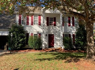 3913 Windsorwood Ct, Matthews, NC 28105