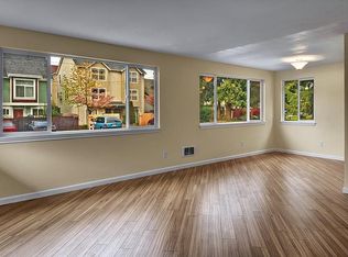 527 N 104th St, Seattle, WA 98133