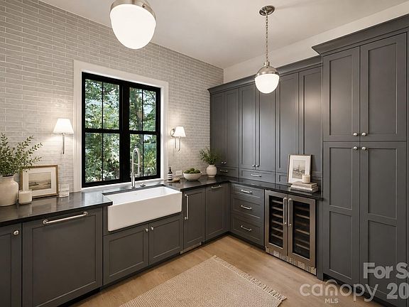 3rd image of 1118 Kingscross Dr
