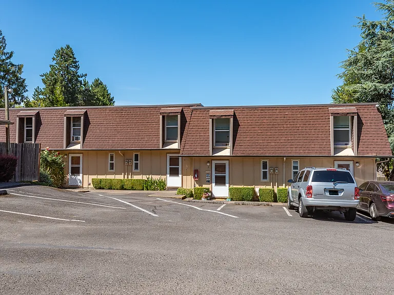 19555 Willamette Dr — Photo 11